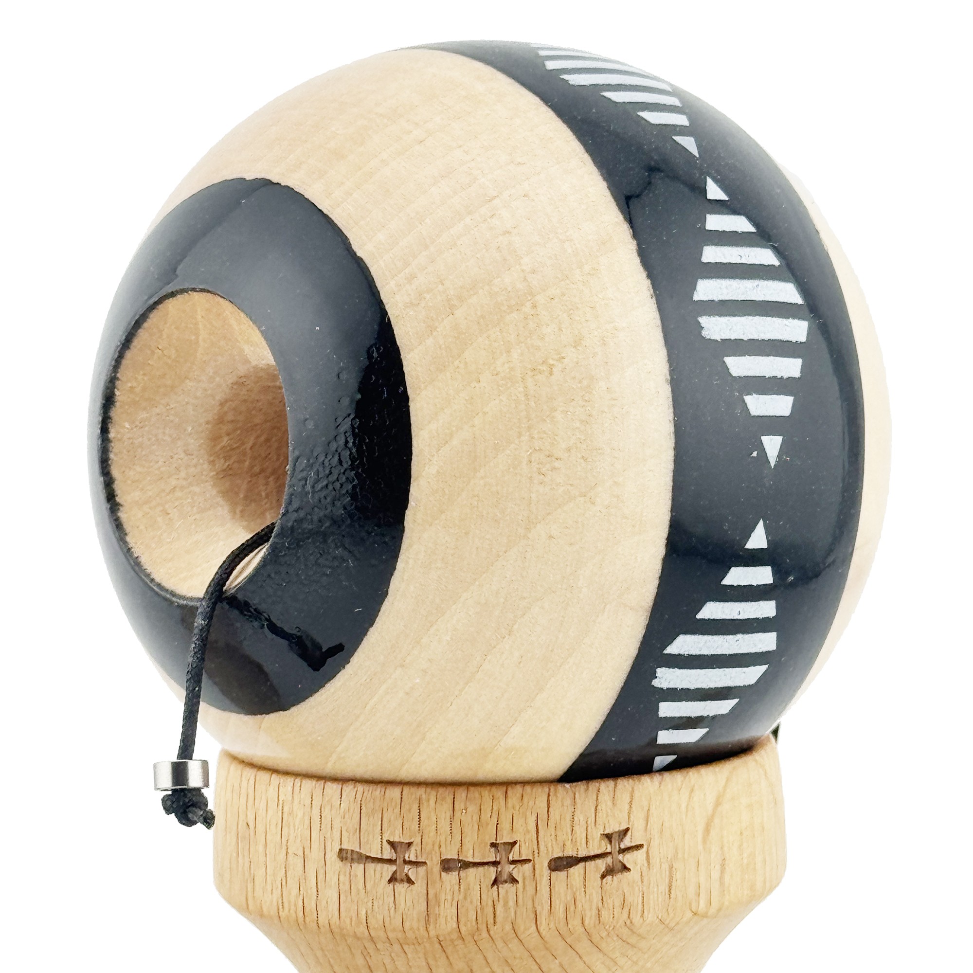 Kendama X FREQUENCY Originala, Profesionala, Flippy, Big Cups V2, Super Sticky cu Cupe Mari, Rulment Metalic, din lemn 18 cm, Ata 55 cm, Negru/Maro