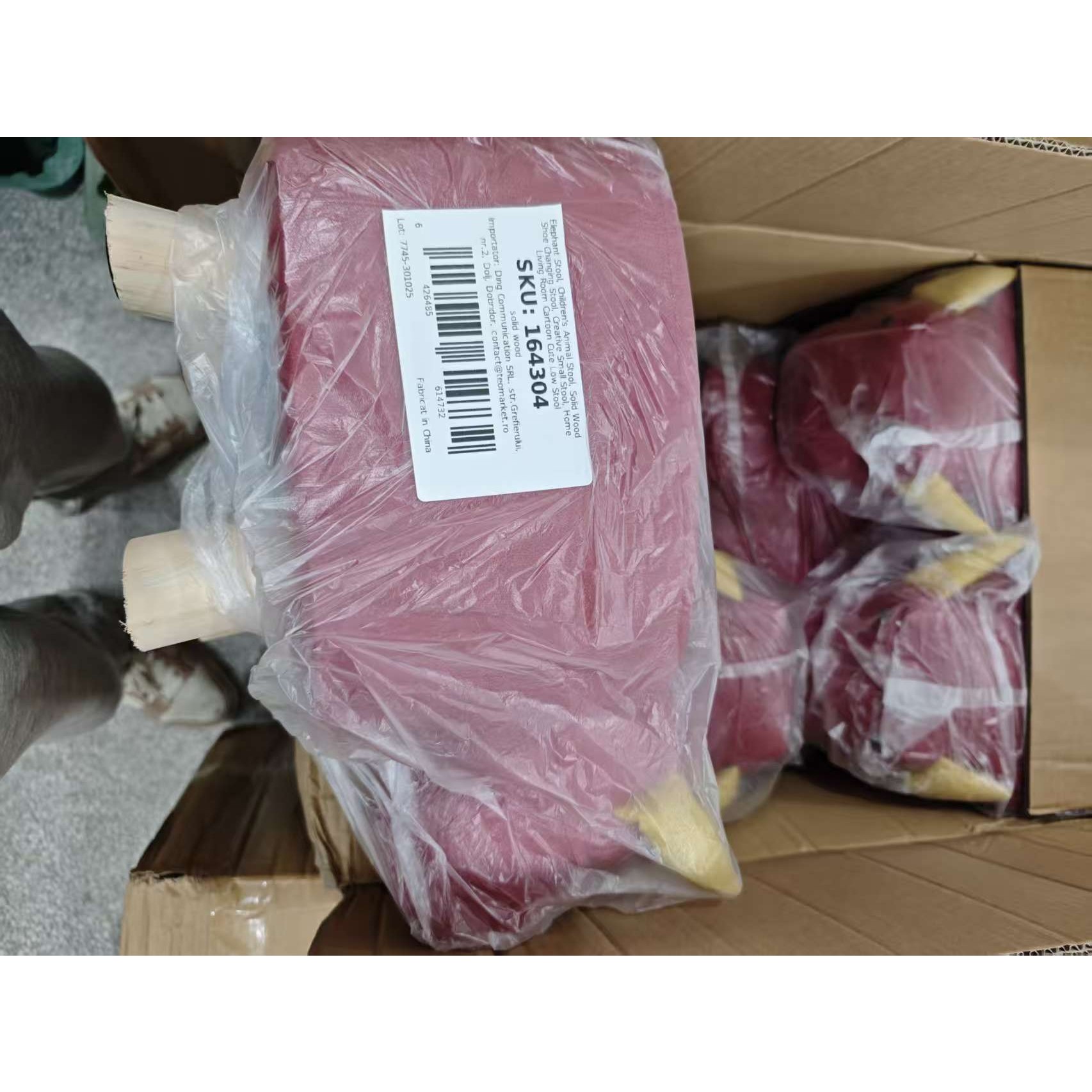 Taburet pentru Copii, Flippy, Scaun Tip Taburet, Model Vacuta, din Lemn Masiv, Scaun pentru Copii, 30 x 25 x 25 cm, Rosu