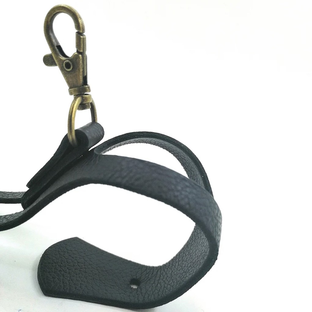 Husa Suport pentru Kendama, Flippy, din Piele Ecologica Rezistenta in Timp, Diametrul 6 cm, Negru