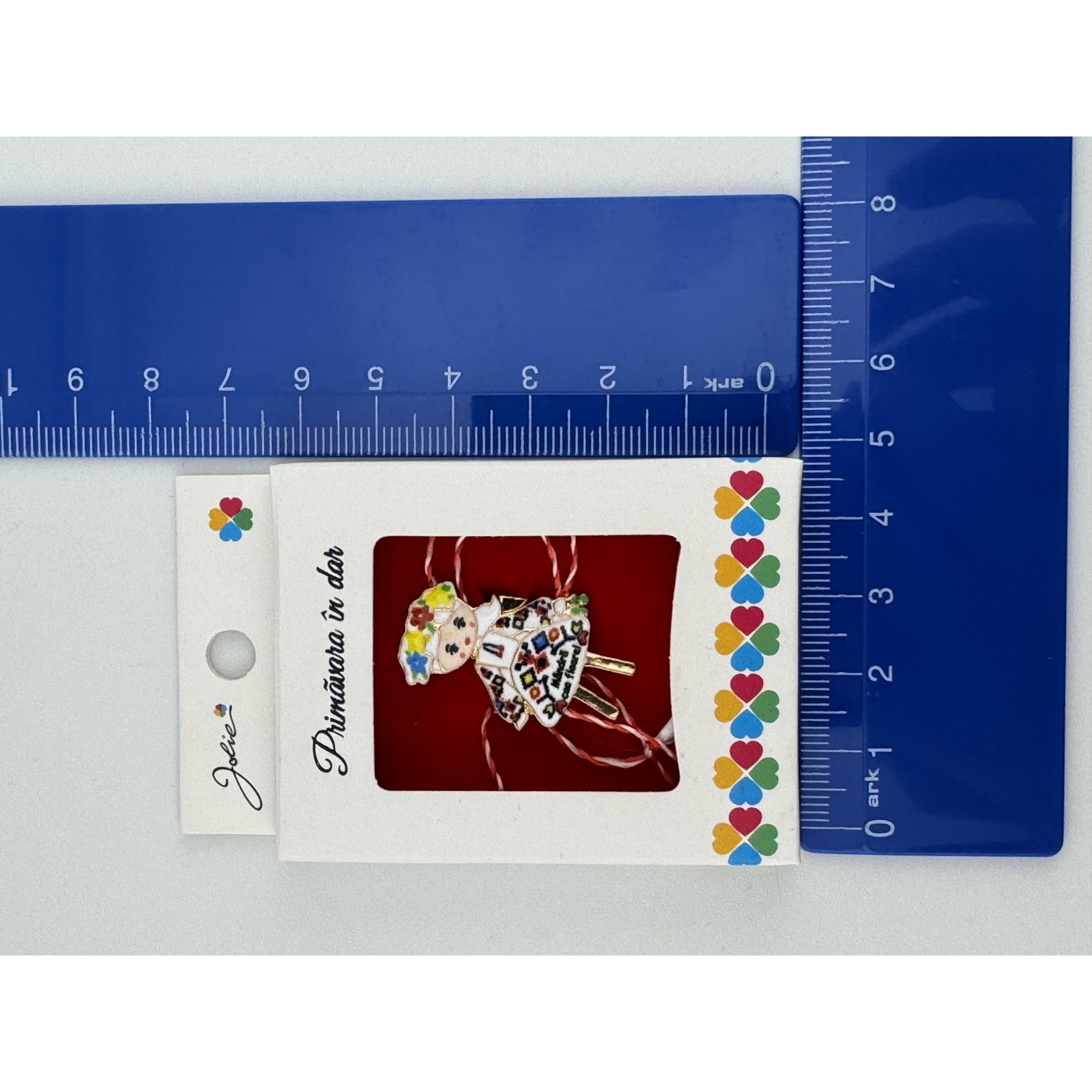 Martisor Brosa Mica in Cutie, Jolie, Design cu Mesaj, Dimensiune 2.5-3 cm, Material Metal, Model Traditional Fetita