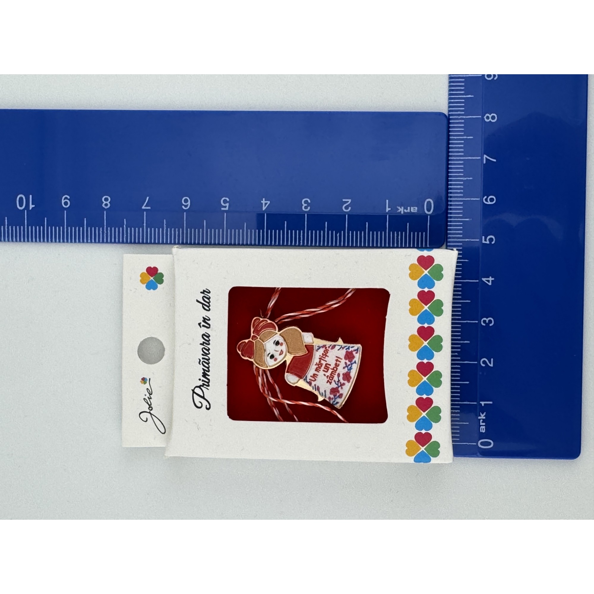 Martisor Brosa Mica in Cutie, Jolie, Design cu Mesaj, Dimensiune 2.5-3 cm, Material Metal, Model Traditional Fata