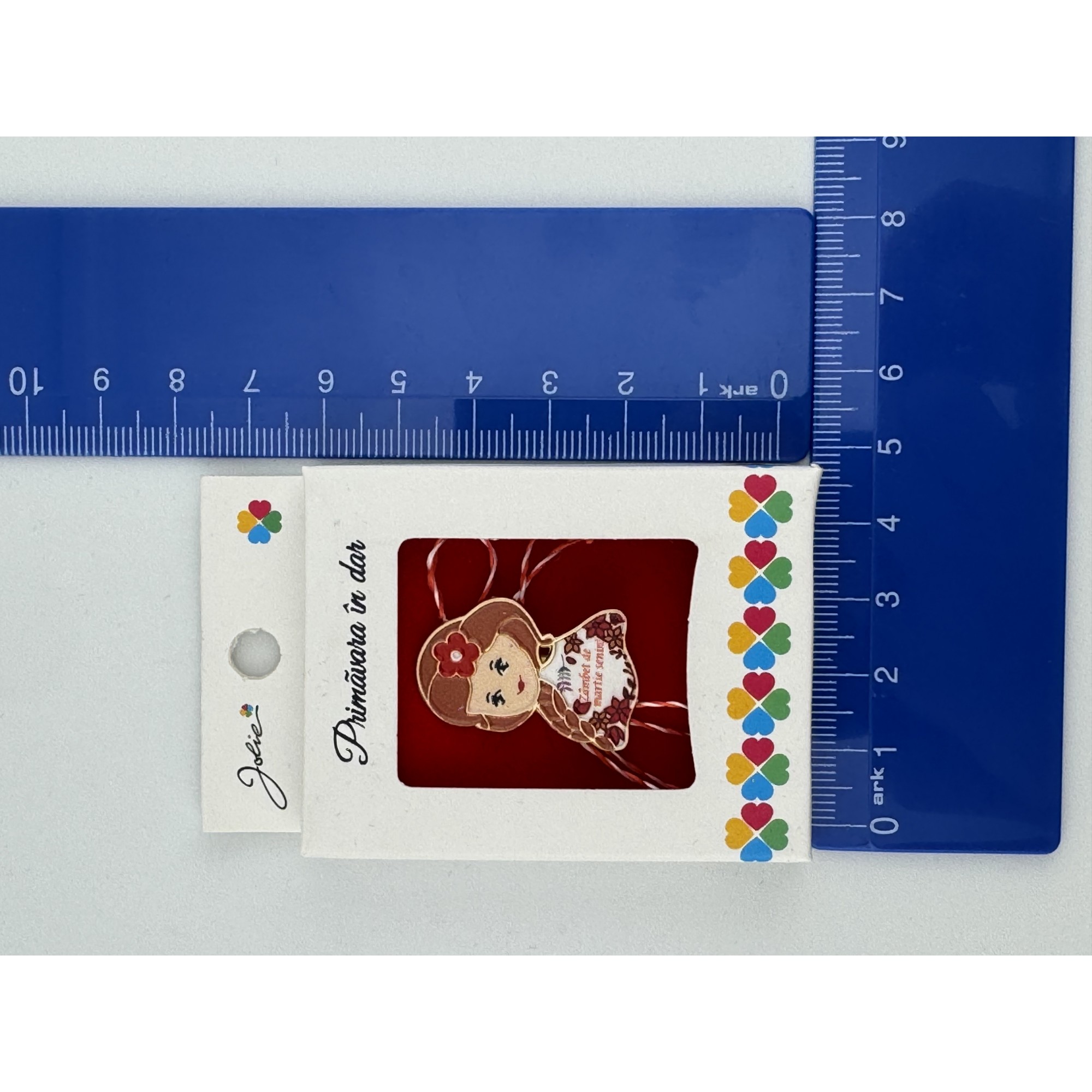 Martisor Brosa Mica in Cutie, Jolie, Design cu Mesaj, Material Metal, Dimensiune 2.5-3 cm, Model Traditional Fata