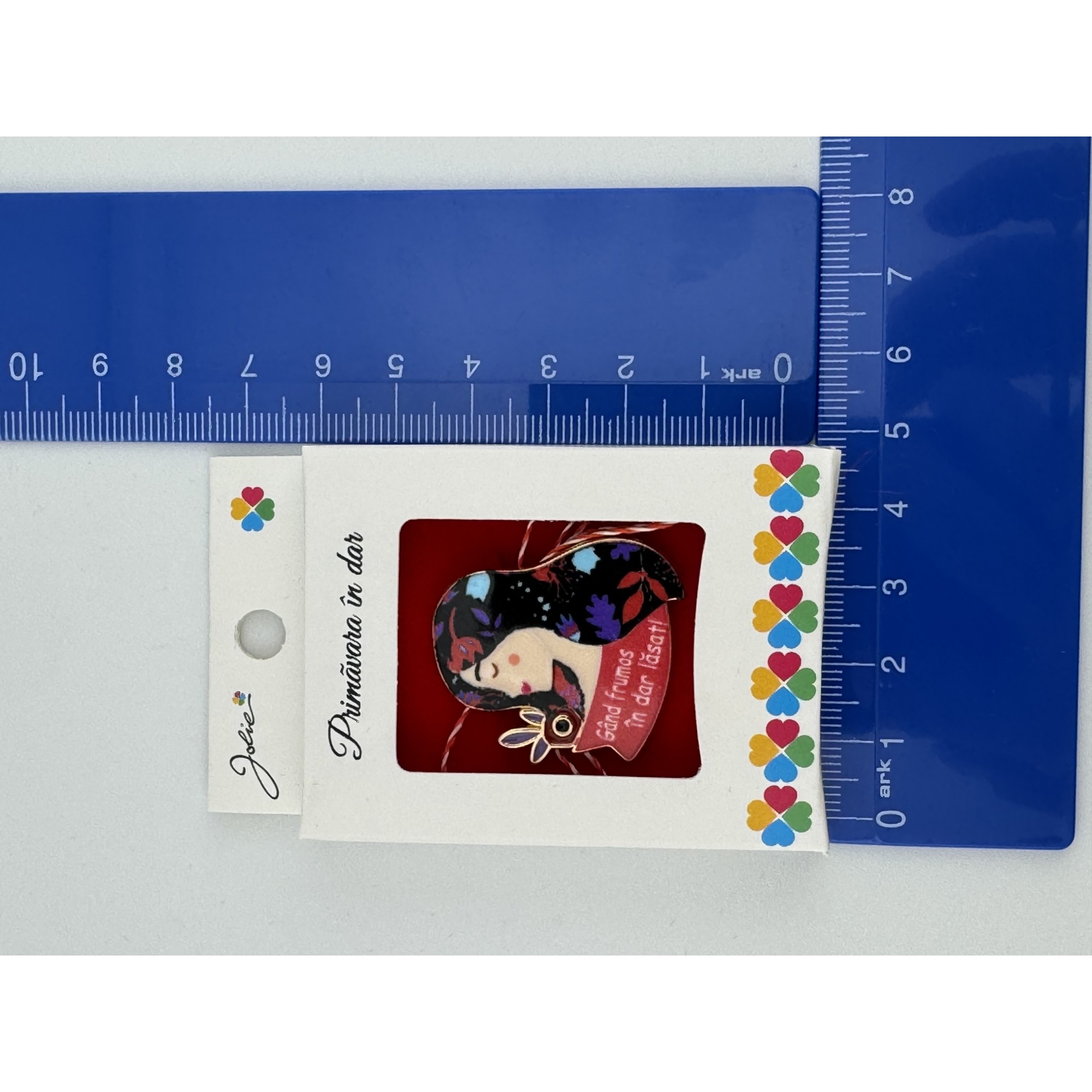 Martisor Brosa Mica in Cutie, Jolie, Design cu Mesaj, Material Metal, Dimensiune 2.5-3 cm, Model Fata