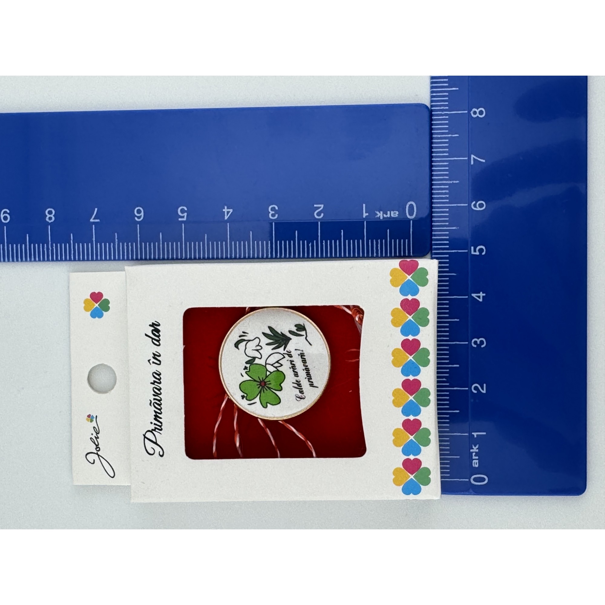 Martisor Brosa Mica in Cutie, Jolie, Design cu Mesaj, Dimensiune 2.5-3 cm, Material Metal, Model Rotund Trifoi/Flori