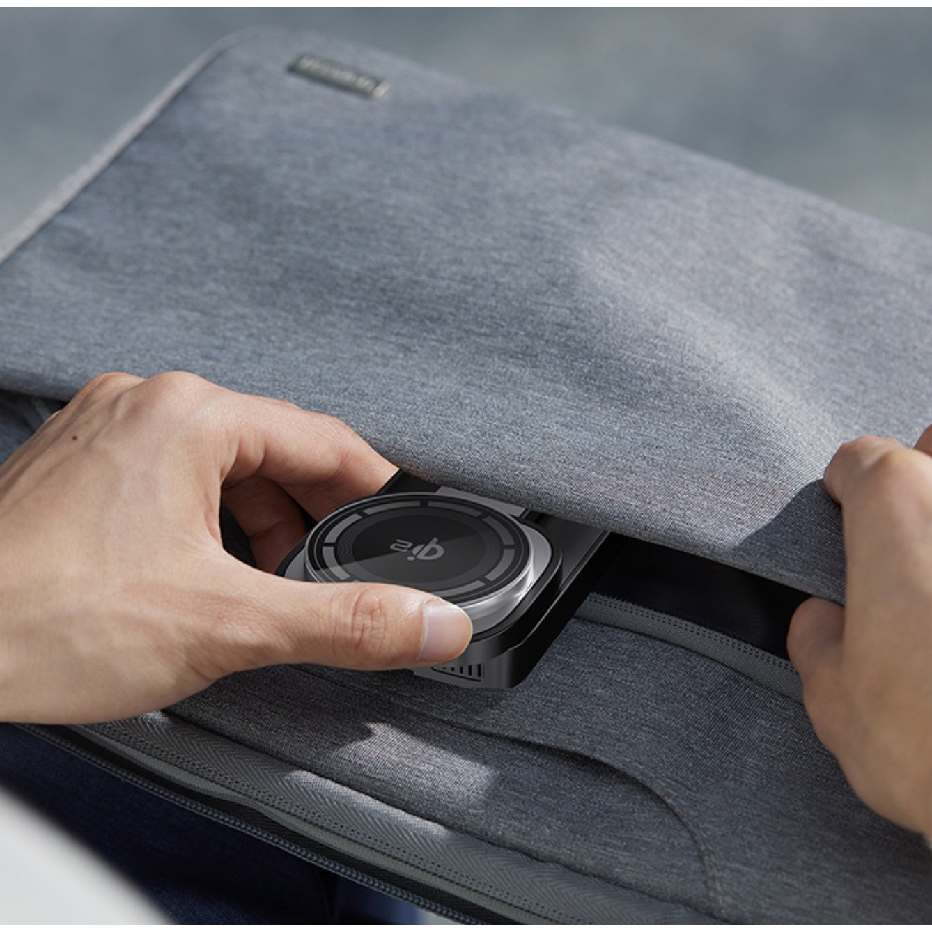 Statie de Incarcare MagSafe 3 in 1, Flippy, Magnetica Wireles Charger, Compatibil cu Apple iPhone, iWatch, AirPods, New Design, Max 23W, 11 x 6.5 x 2.9 cm, Negru