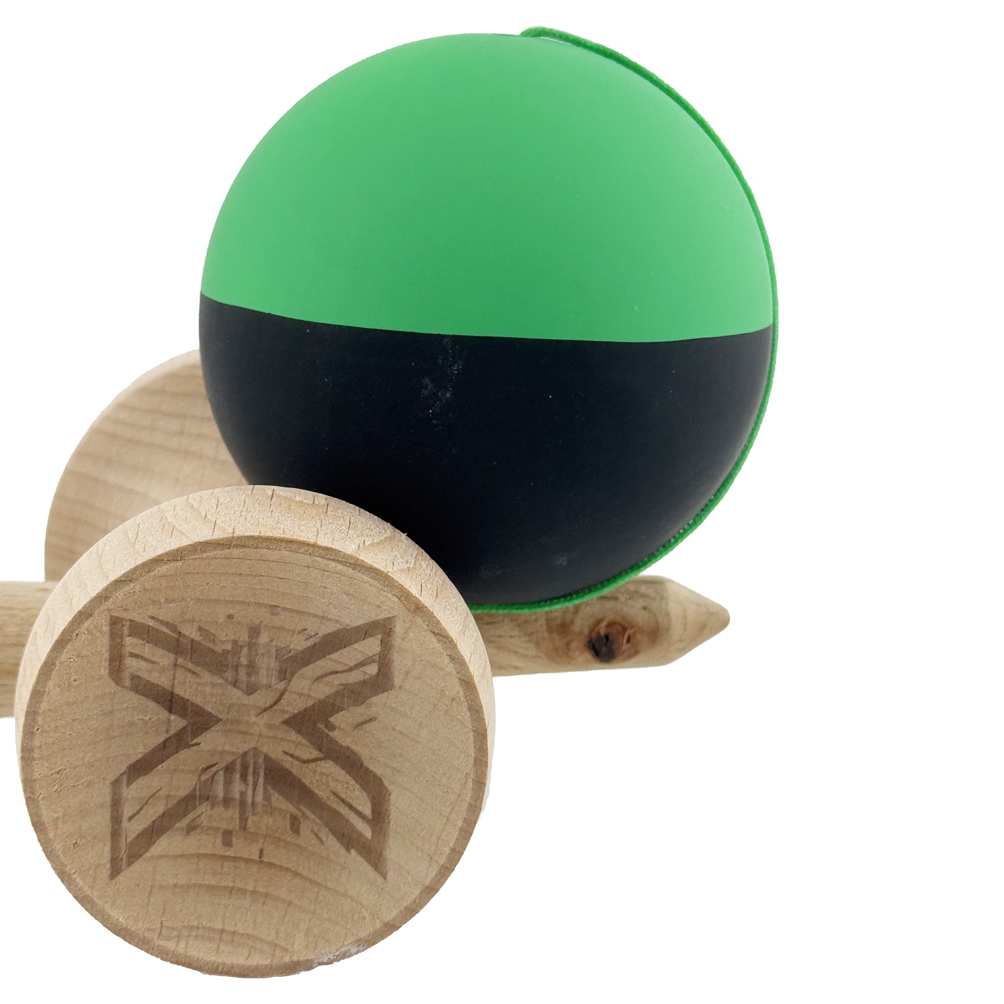 Kendama X Originala, Profesionala, Flippy, Cupe Mari KING SIZE V3, Rubber Grip, Gaura in Baza, Rulment Metalic, din lemn 18 cm, Ata 55 cm, Bicolor Verde/Negru