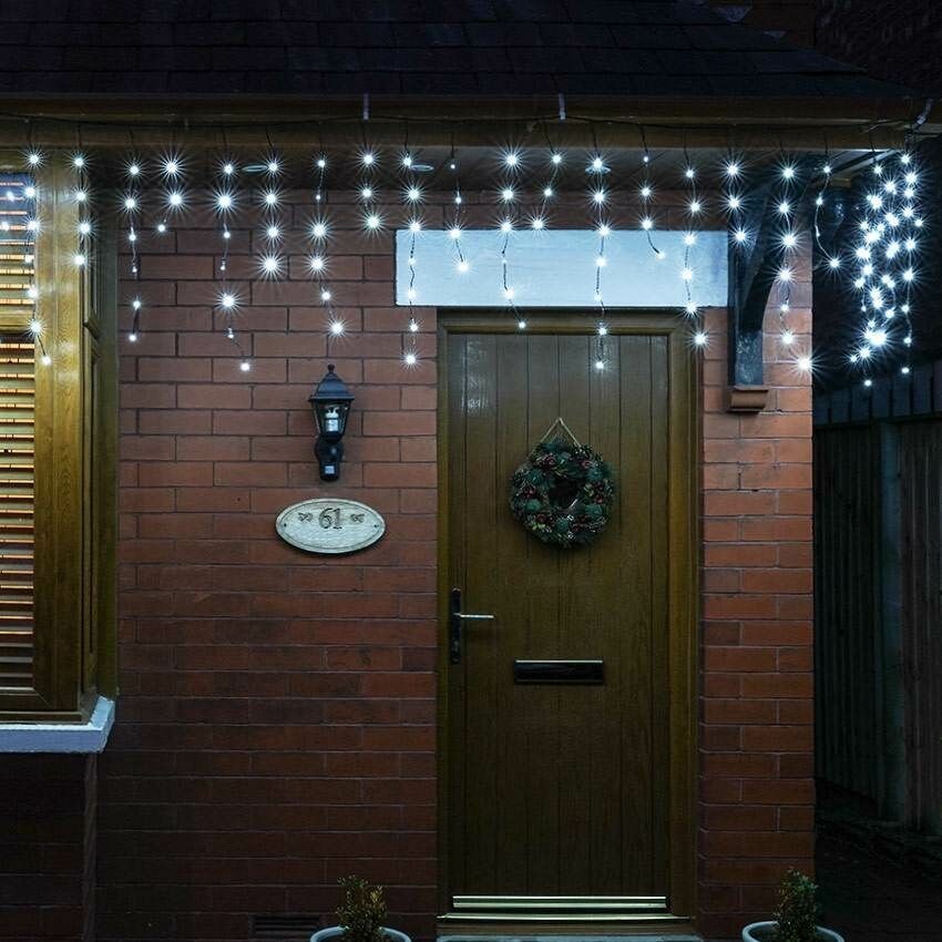 Instalatie Solara Craciun Turturi, IP44, 5 m, 143 Led-uri, Perdea Franjurata, Alb rece, 8 jocuri de lumini, cu Telecomanda, 31V, 250 mAh, Acumulator de 1200 mAh, Exterior, Prelungitor 3 m inclus, Fir Transparent, Flippy