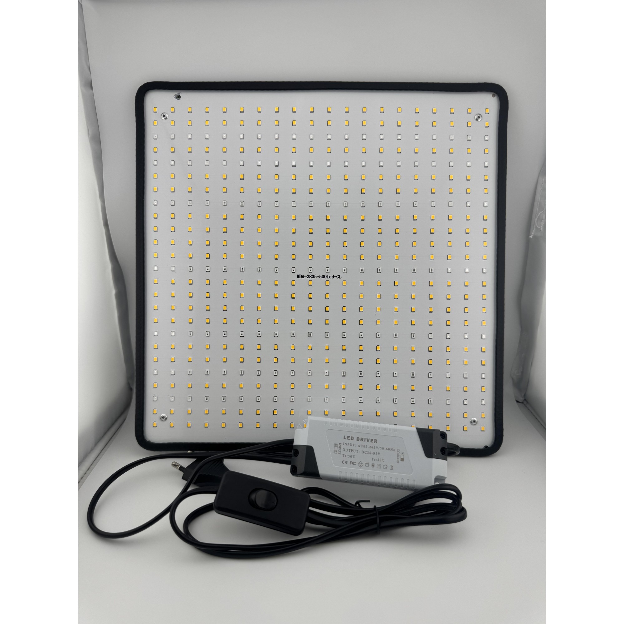 Lampa Crestere Plante, Flippy, Model Keel Edge, 500 LED, 85-265 V, 45 W, Spectru Alb Cald, Rosu si Albastru, 30 x 30 cm, Negru