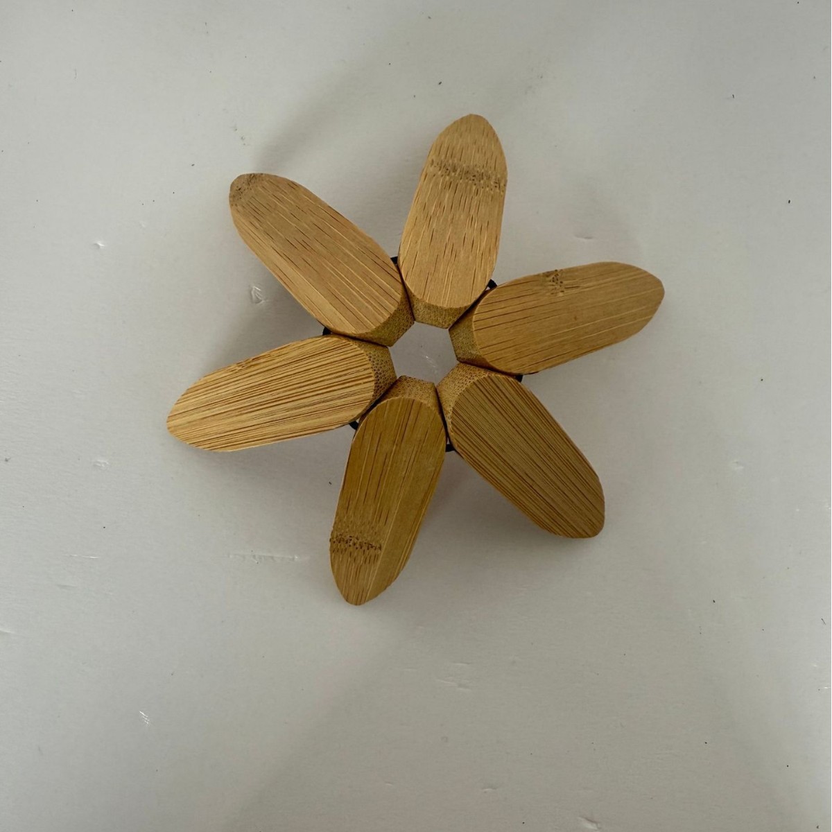 Suport Termic pentru Vase Fierbinti, Flippy, Bambus, Izolatie Termica, Rezistenta la Temperatura Inalta, 21 x 13.5 cm, Maro Deschis