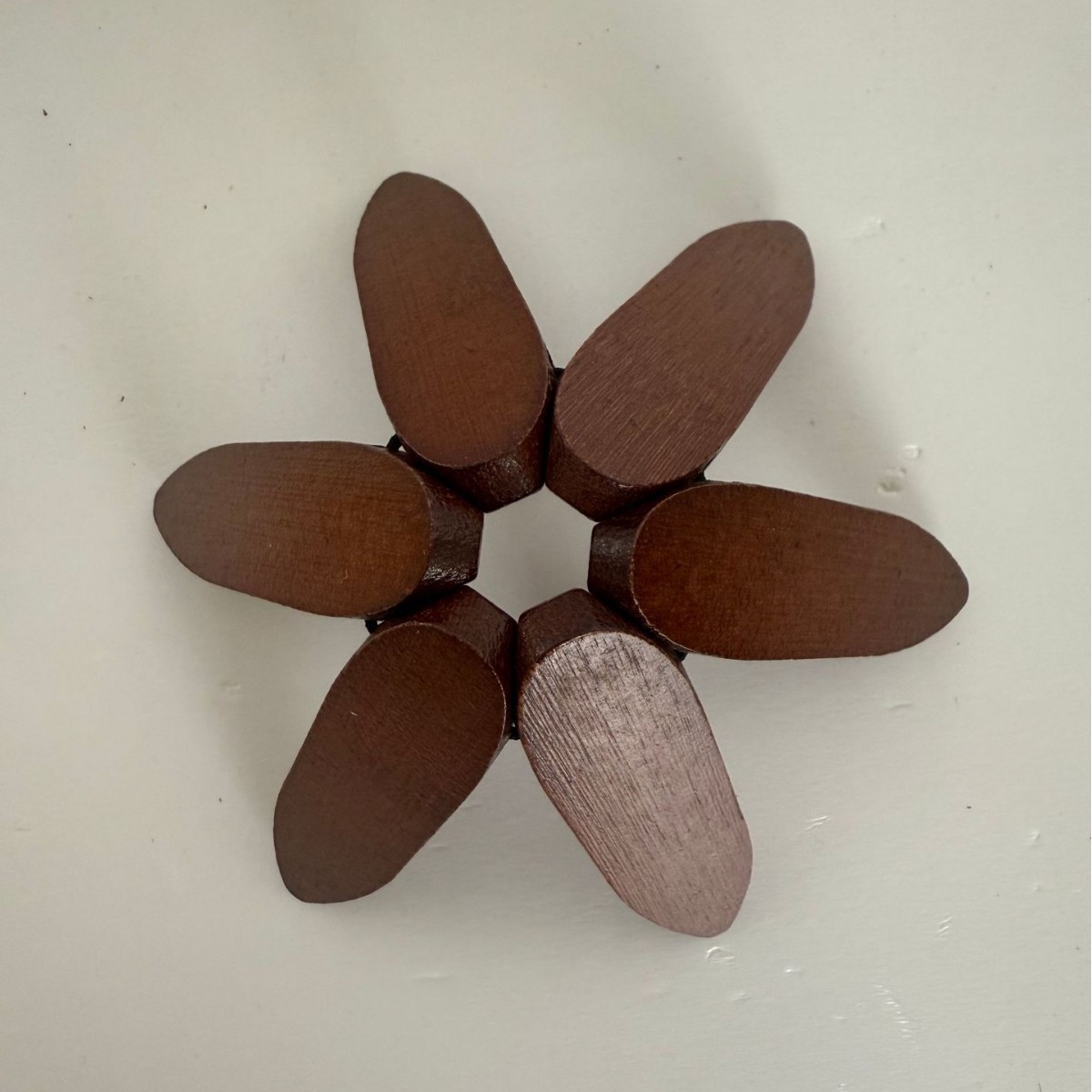 Suport Termic pentru Vase Fierbinti, Flippy, Bambus, Izolatie Termica, Rezistenta la Temperatura Inalta, 21 x 13.5 cm, Maro Inchis