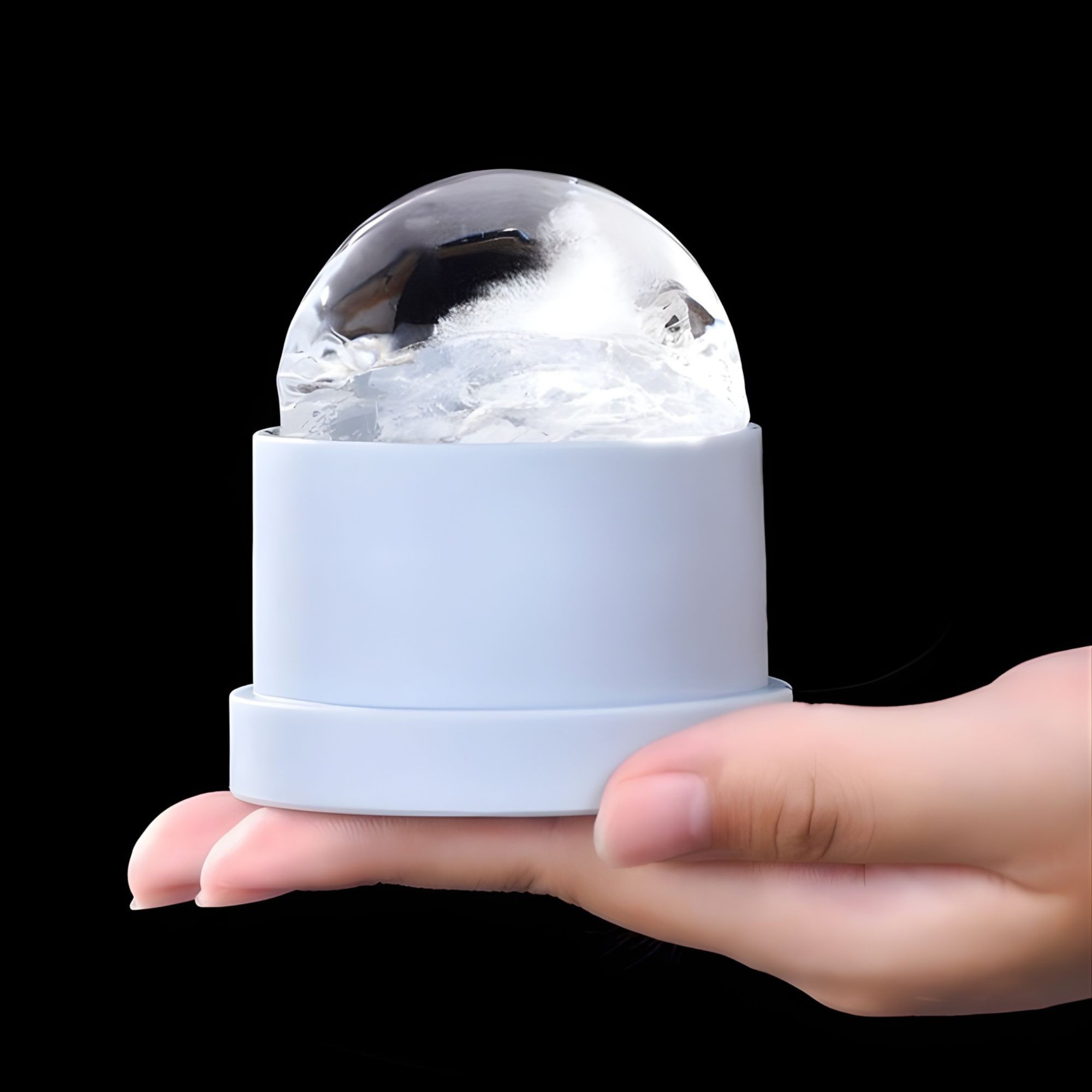 Forma pentru Gheata, Flippy, Sfera XL 6 cm, Silicon Alimentar Premium, Reutilizabila, Topire Lenta pentru Whiskey si Cocktail, Design Stackable, Albastru