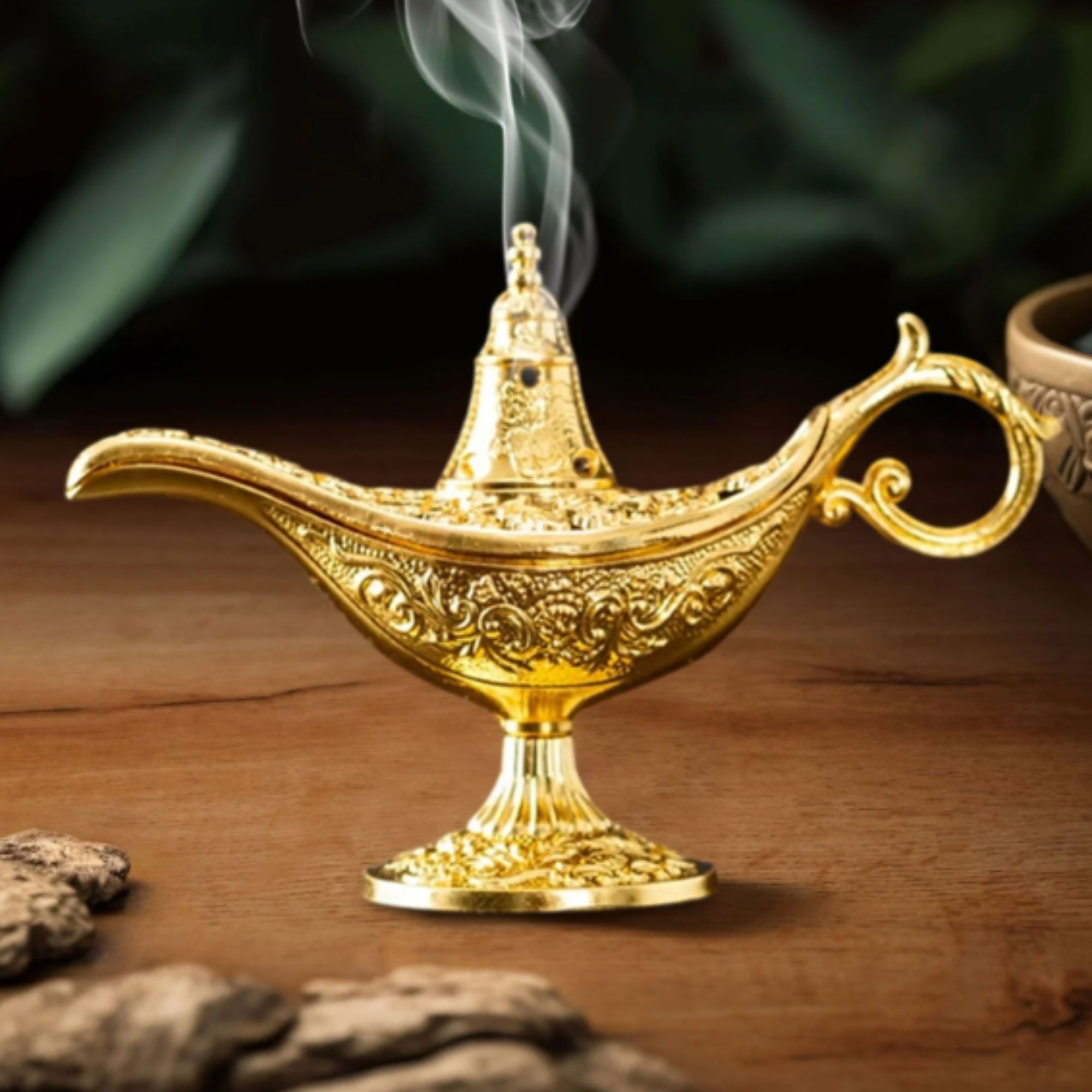 Arzator Tamaie, Flipppy, Model Lampa Aladin, Aliaj, Dimensiune Mica, cu Maner si Capac, Lampa Decorativa Vintage, 3.2 x 9 x 6 cm, Auriu