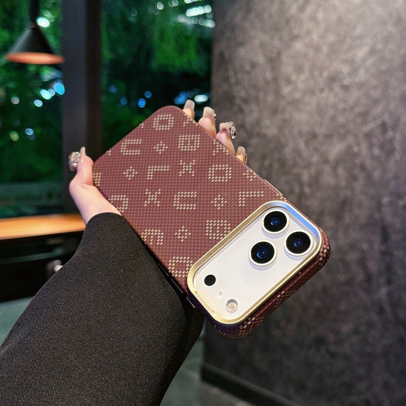 Carcasa Magentica, Flippy, din Fibra de Carbon, pentru iPhone 16 pro, Portocaliu