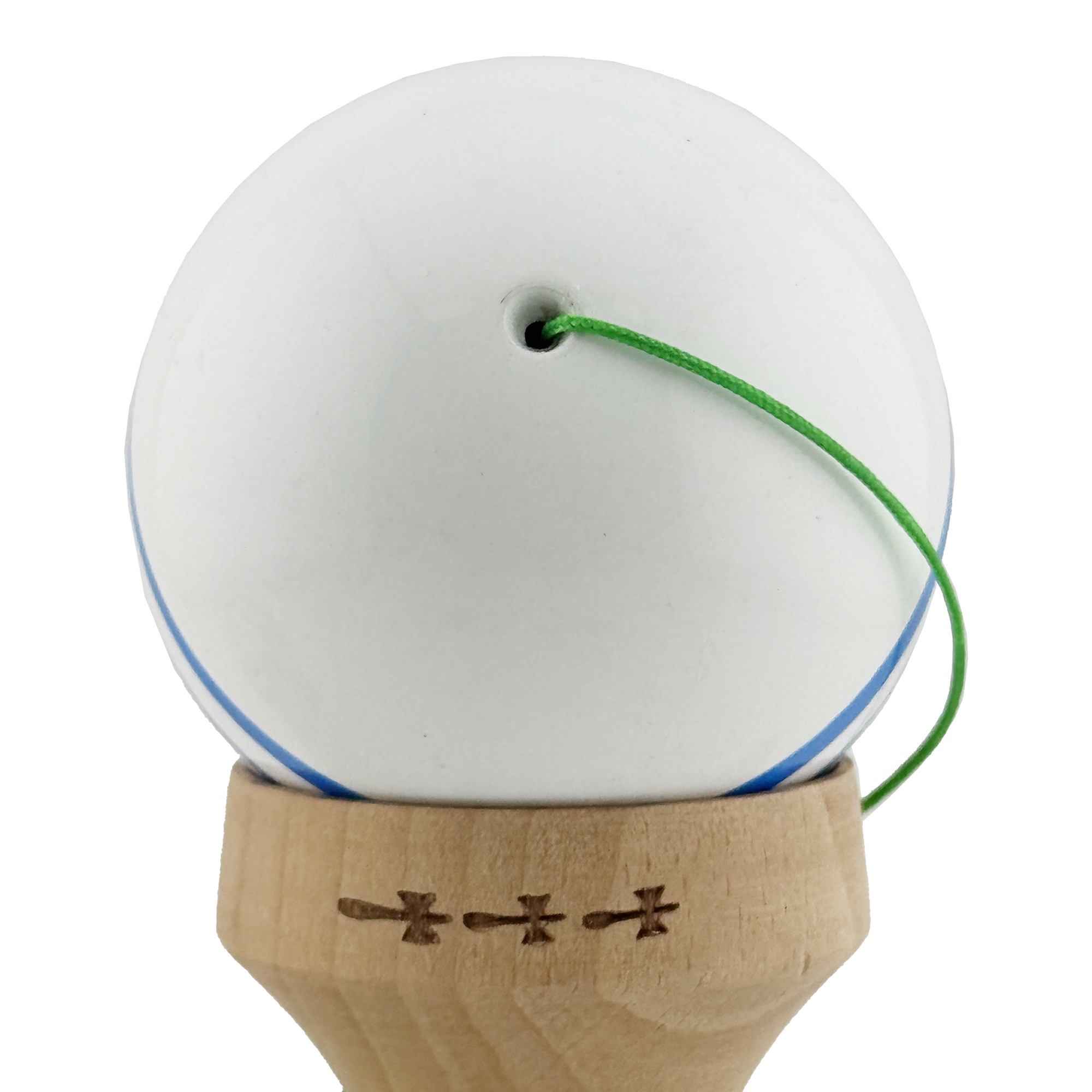 Kendama X Originala, Profesionala, Flippy, Super Sticky cu Cupe Mari KING SIZE V3, Gaura in Baza, Rulment Metalic, din lemn 18 cm, Ata 62/65 cm, Special Alb/Albastru