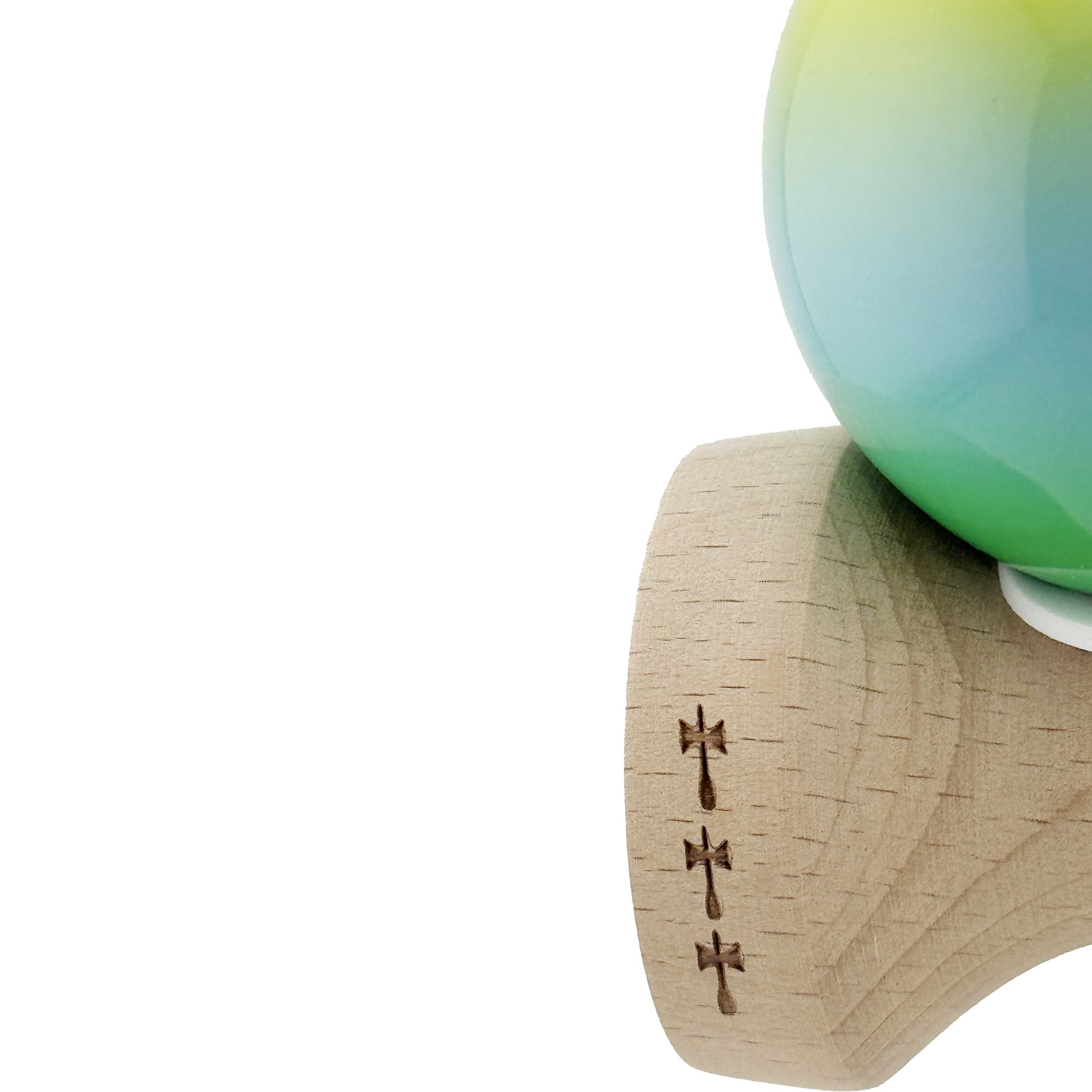 Kendama X Originala, Profesionala, Flippy, Super Sticky cu Cupe Mari KING SIZE V3, Gaura in Baza, Rulment Metalic, din lemn 18 cm, Ata 62/65 cm, Gradient Galben/Albastru/Verde