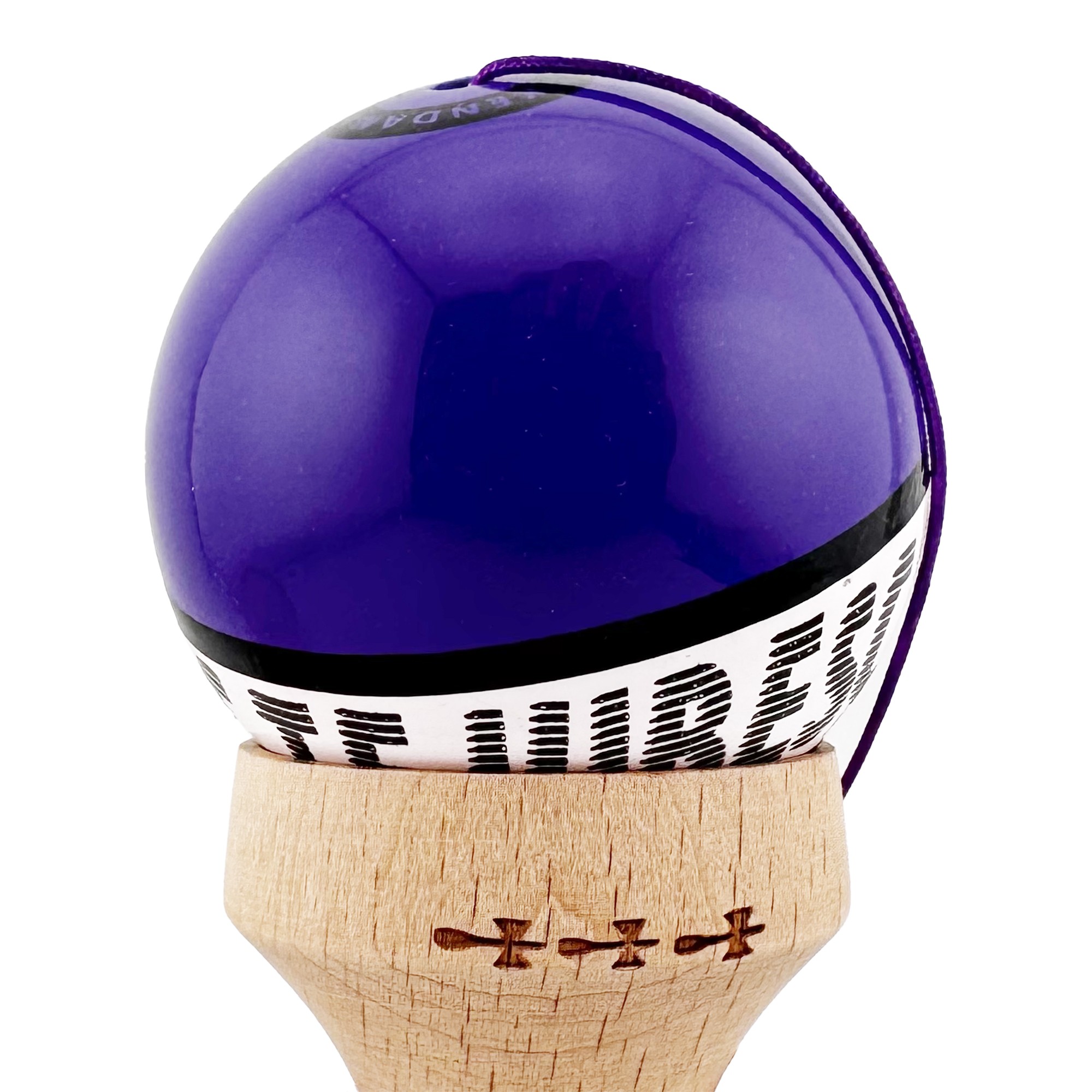 Kendama X TE IUBESC Originala, Profesionala, Flippy, Super Sticky cu Cupe Mari KING SIZE V3, Gaura in Baza, Rulment Metalic, din lemn 18 cm, Ata 62/65 cm, Violet/Alb