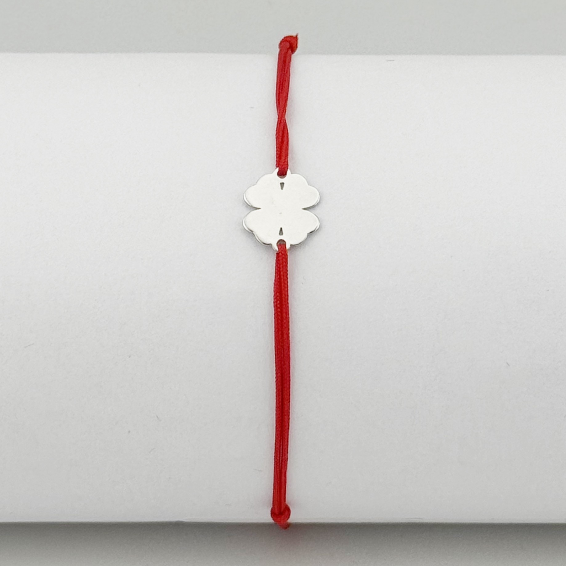 Bratara Argint 925 pentru Dama, Jolie, Model Trifoi plin, Martisor Bratara de 1 Martie, Pandativ Argintiu cu Snur Rosu