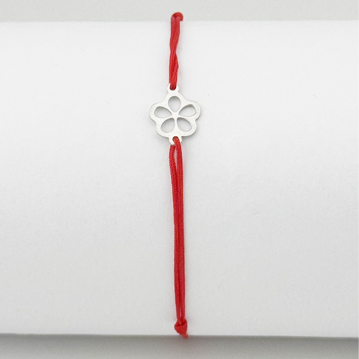 Bratara Argint 925 pentru Dama, Jolie, Model Floricica, Martisor Bratara de 1 Martie, Pandativ Argintiu cu Snur Rosu