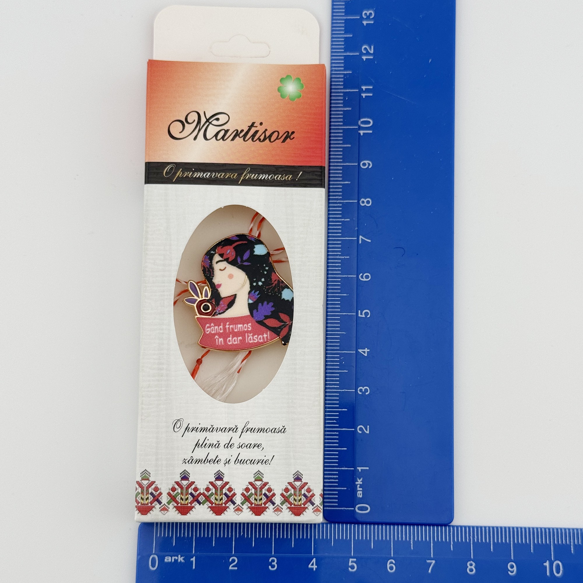 Ambalaje de Carton pentru Martisoare, Flippy, Set 100 Bucati, Cutii Brosa, Model Motive Populare cu Decupaj Oval, Rosu
