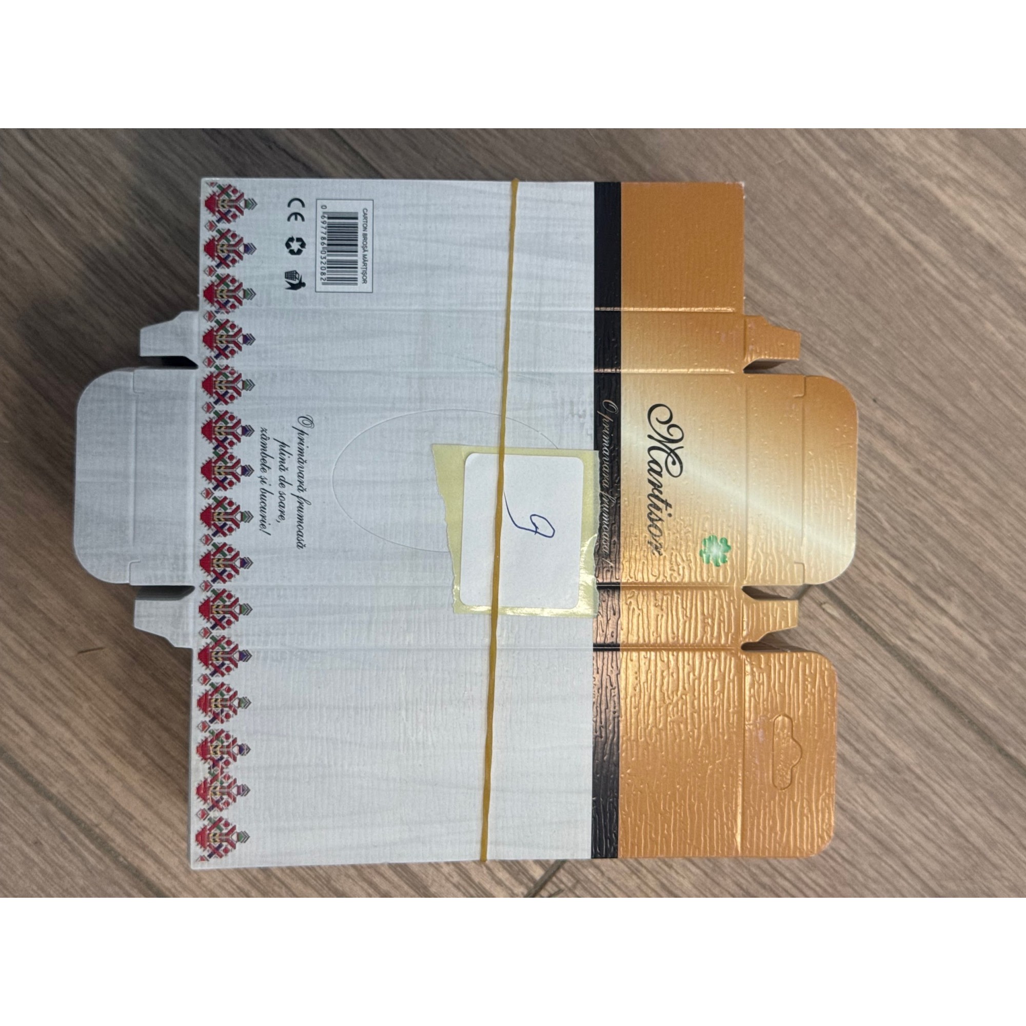 Ambalaje Martisor - Set 100 Bucati Ambalaj Martisor/Brosa Auriu cu Motive Populare