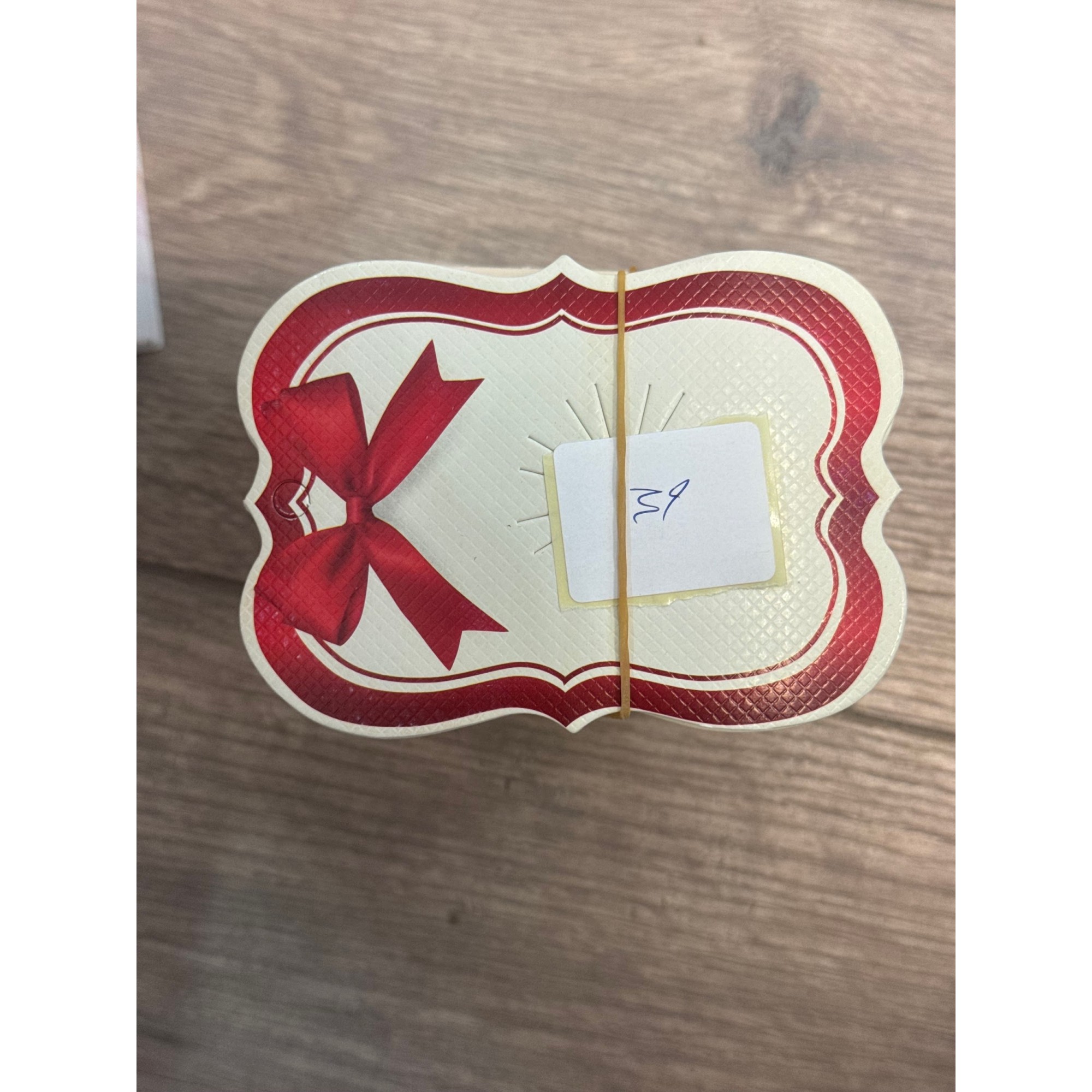 Ambalaje Martisor - Set 100 buc Cartonas Martisor Model Fundita, Rosu Crem