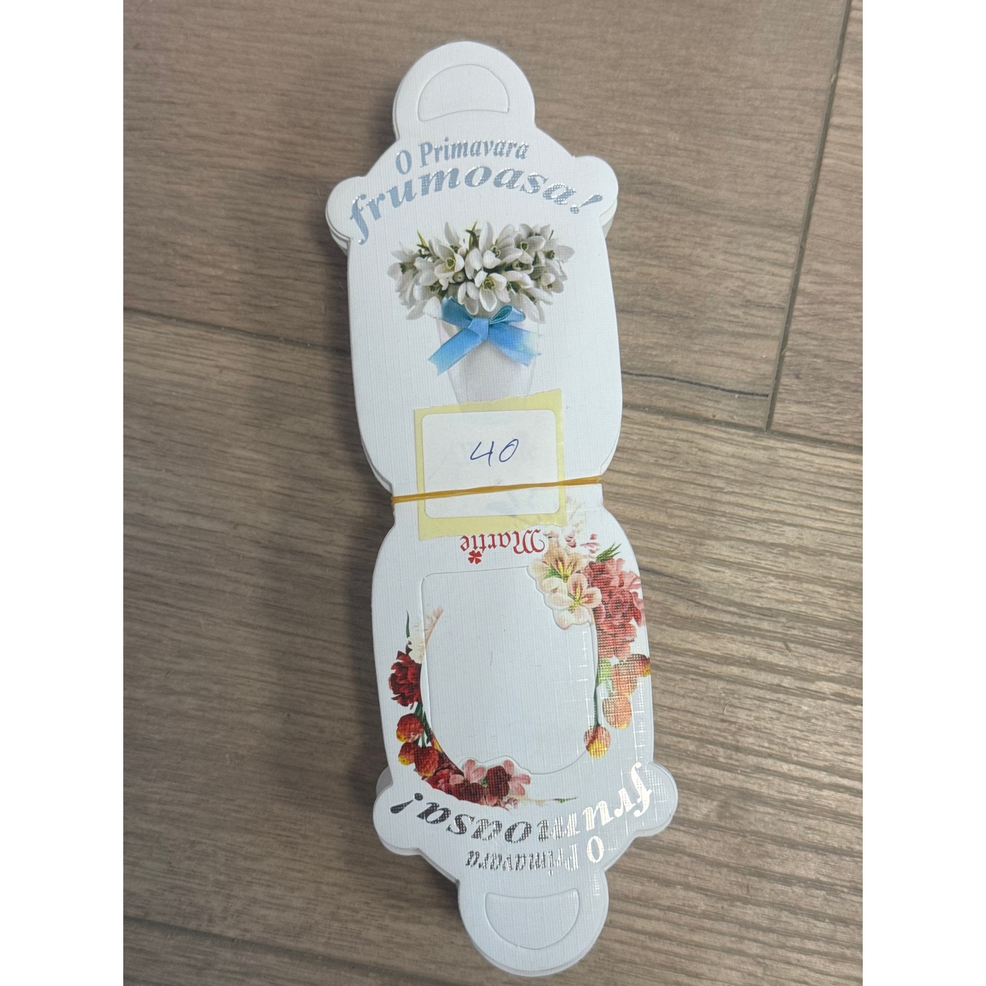 Ambalaje Martisor - Set 100 Bucati Ambalaje de Carton pentru Martisoare, Flippy, Cutii Brosa, Model Gentuta cu Flori