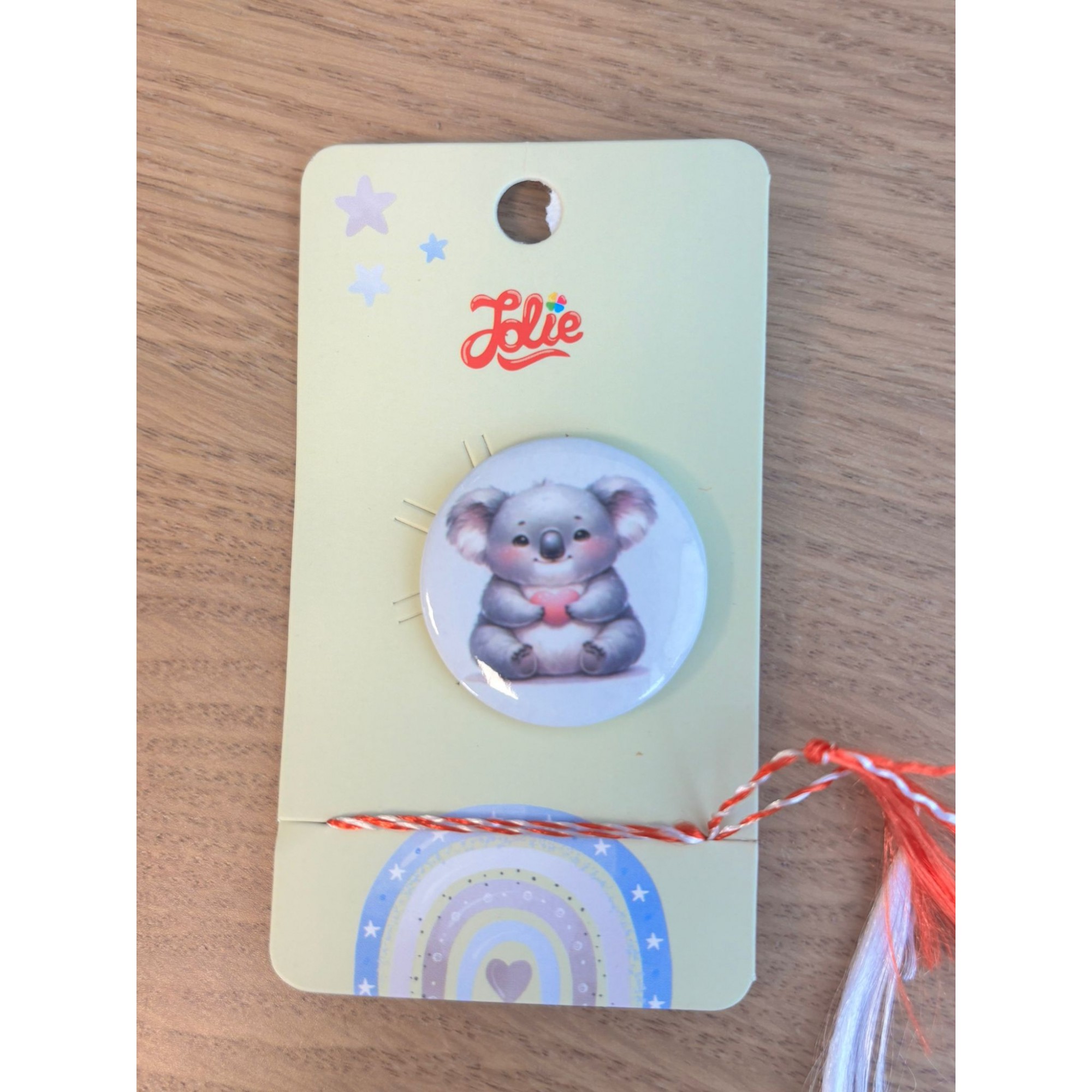 Martisor Insigna Copii - Martisor pentru copii, Brosa, Material Metal, Ambalaj Carton cu Design, Model Koala