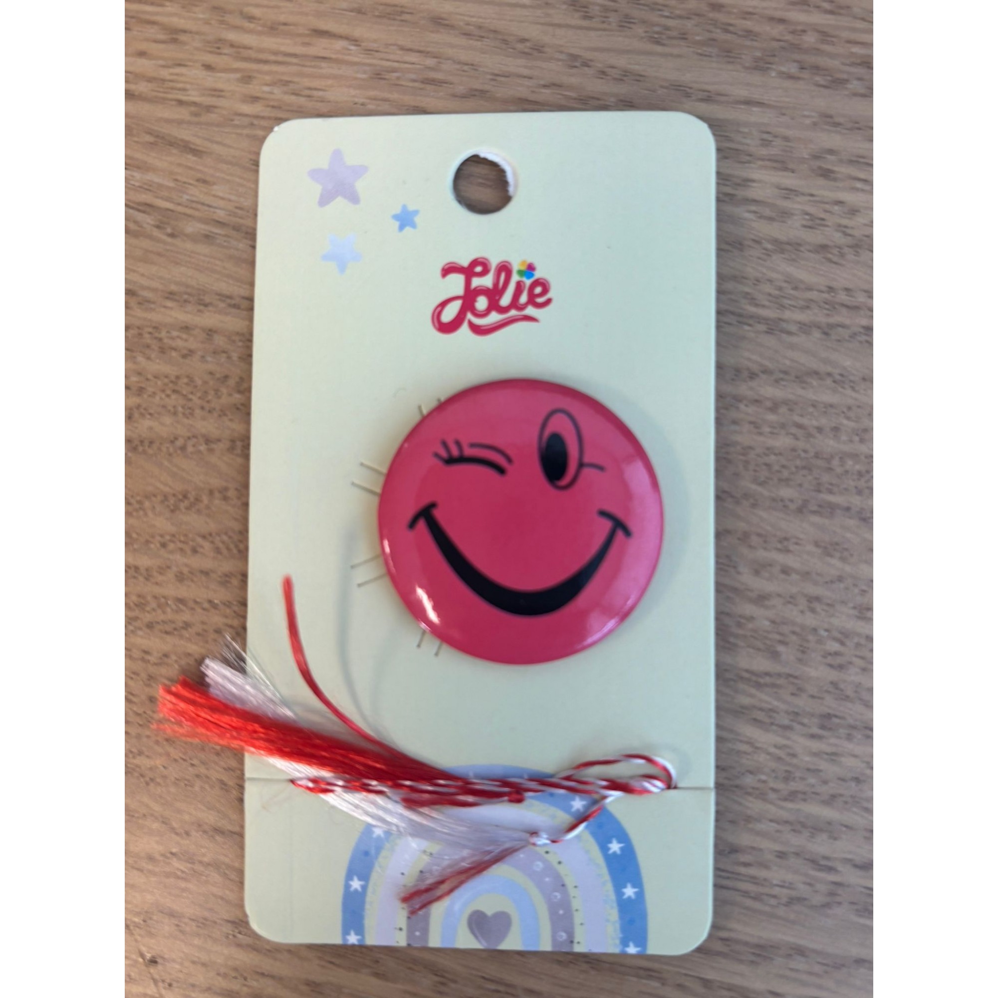 Martisor pentru copii, Brosa, Material Metal, Ambalaj Carton cu Design, Model Fata Fericita Roz