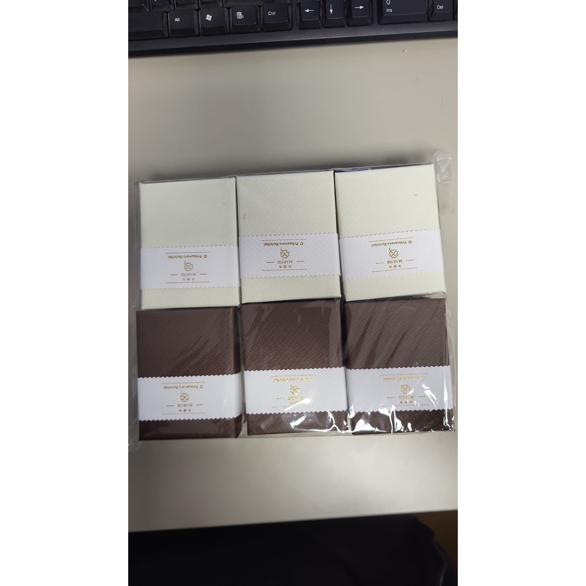 Set 12 Cutii pentru Martisoare/Brose, Crem cu Maro, 6,5 x 8,5 cm