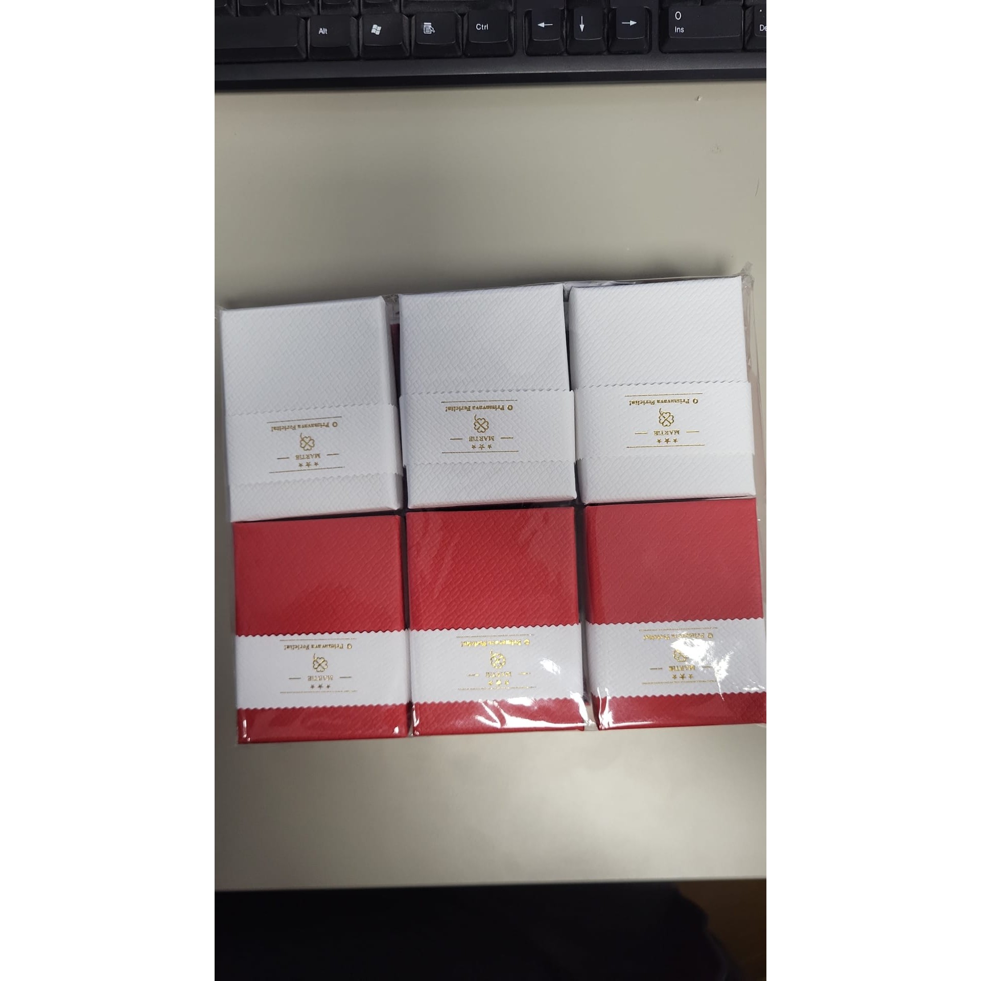 Set 12 Cutii pentru Martisoare/Brose, Alb cu Rosu, 6,5 x 8,5 cm