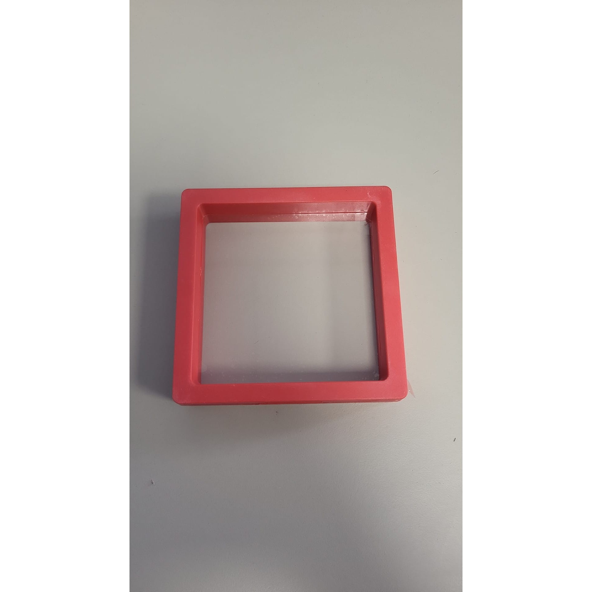 Set 12 Cutii Martisoare/Brose, Prezentare 3D, Rosu 8.8 x 8.5 cm