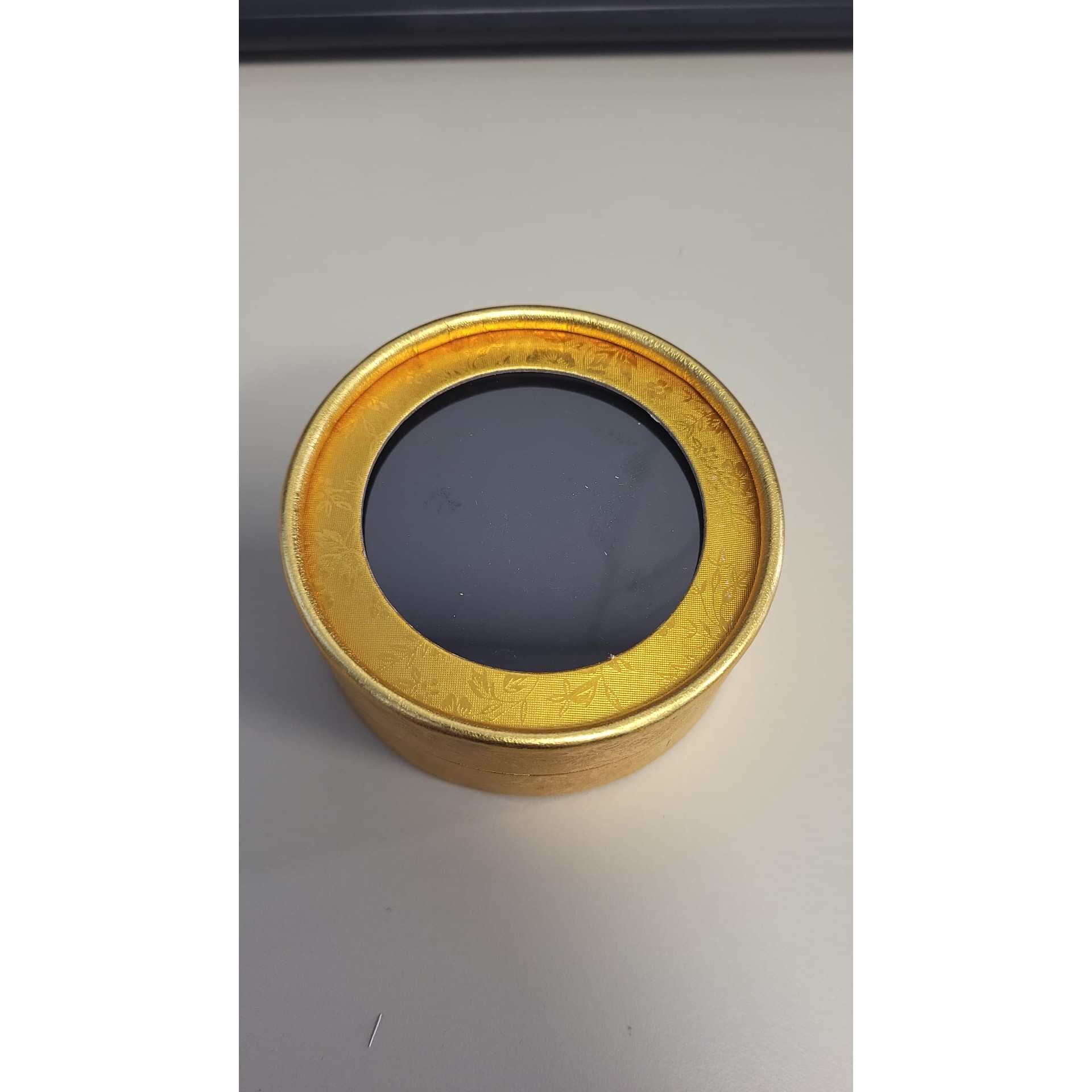 Set 12 Cutii pentru Martisoare/Brose, Model Rotund cu Display, Auriu, 8cm