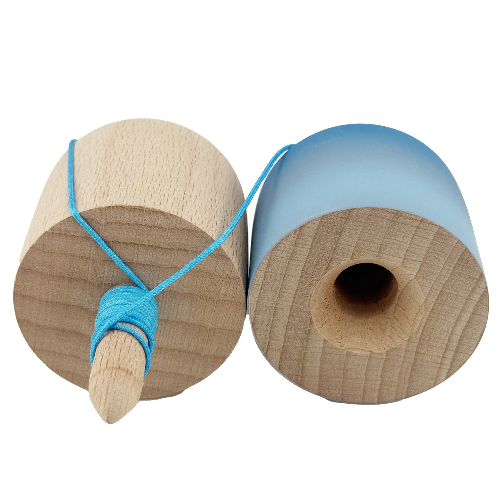 Kendama Pill X Originala, Flippy, Profesionala Model Rubber Grip Pilula, din Lemn, Varsta 9+, Ata 62/65 cm, 11 x 5 x 5 cm, Gradient Albastru/Albastru deschis