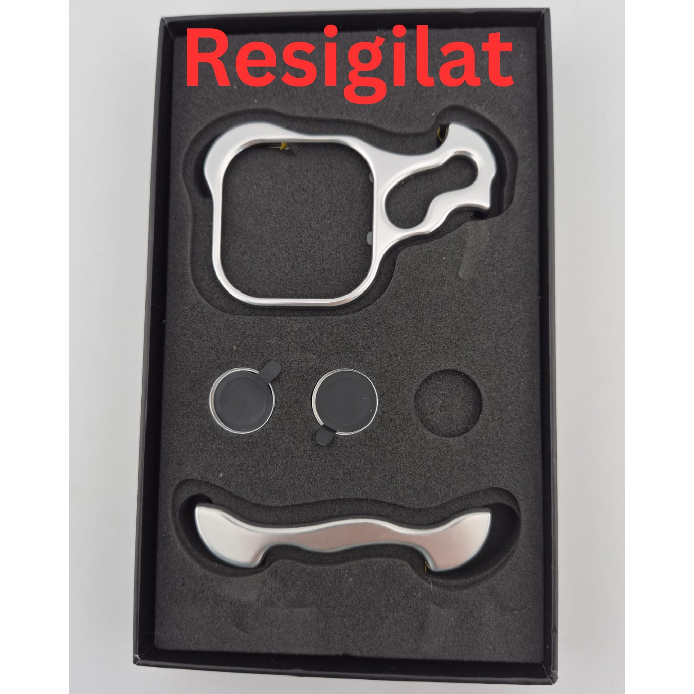 Resigilat: Husa Metalica Compatibila cu iPhone 16 Pro, Flippy, Protectie pentru Colturile Telefonului si Camera, Aliaj, Antisoc, Antizgariere, Argintiu