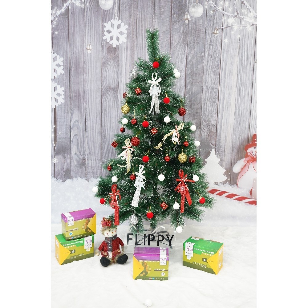 Set brad artificial de Craciun si elemente decorative tip pin inzapezit tip 3, inaltime 150 cm, diametru 85 cm, 160 ramuri cu ace 3D 12 cm, Flippy, verde cu varfuri, ninse, suport metalic inclus